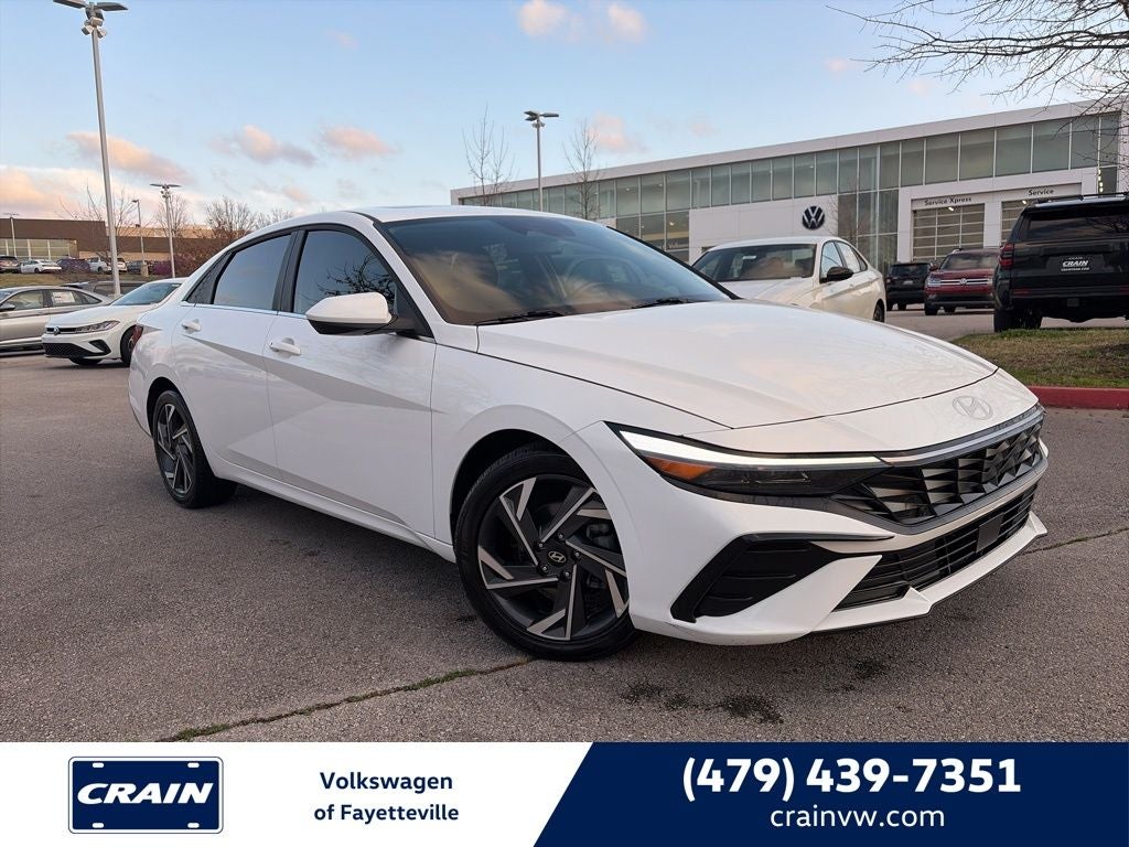 2024 Hyundai ELANTRA SEL