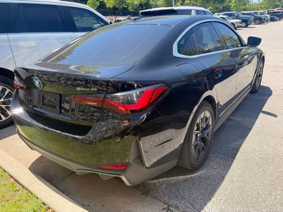2024 BMW i4 eDrive35 CLEAN CARFAX PREMIUM PACKAGE!