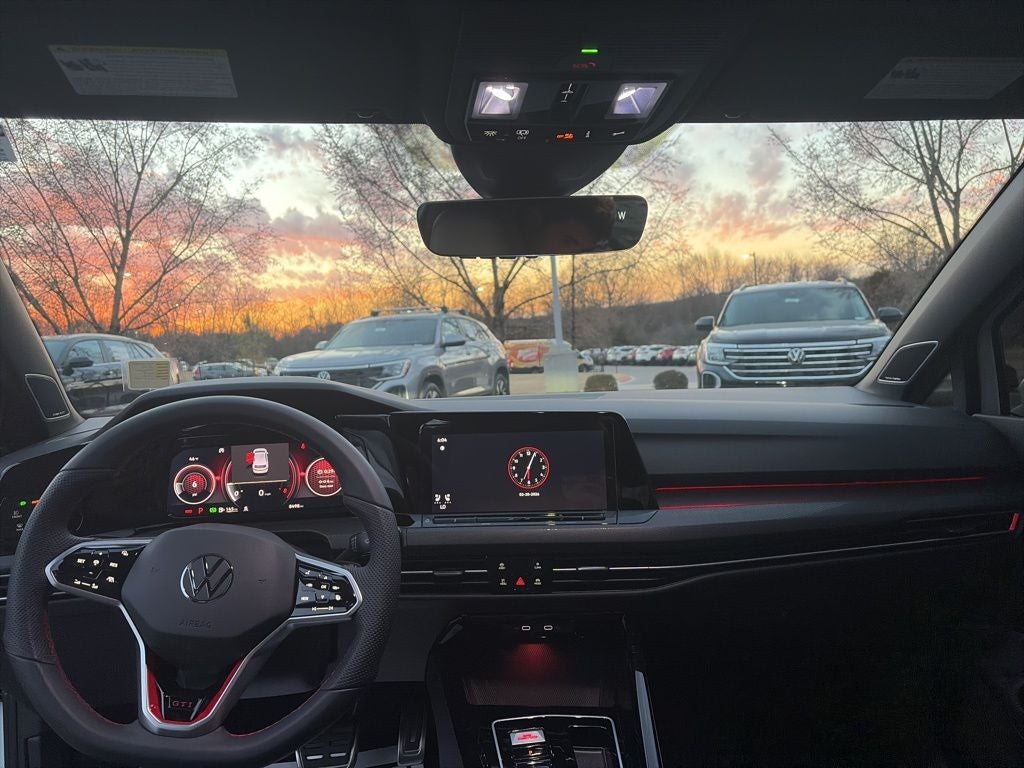 2024 Volkswagen Golf GTI 2.0T SE 1 OWNER LOCAL TRADE