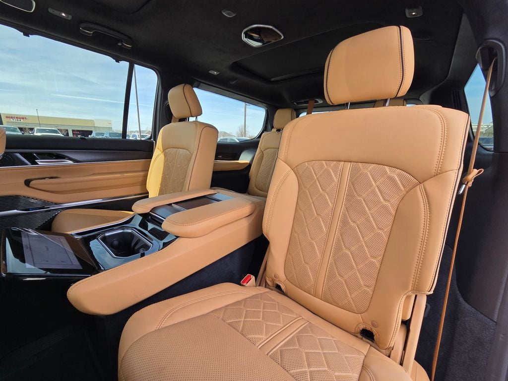 2025 Jeep Grand Wagoneer Series III