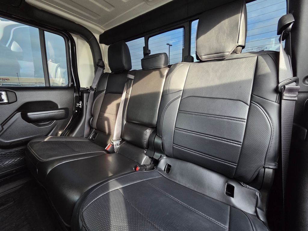 2023 Jeep Gladiator Sport