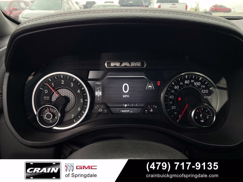 2025 RAM 1500 Laramie Dual–Pane Panoramic Sunroof