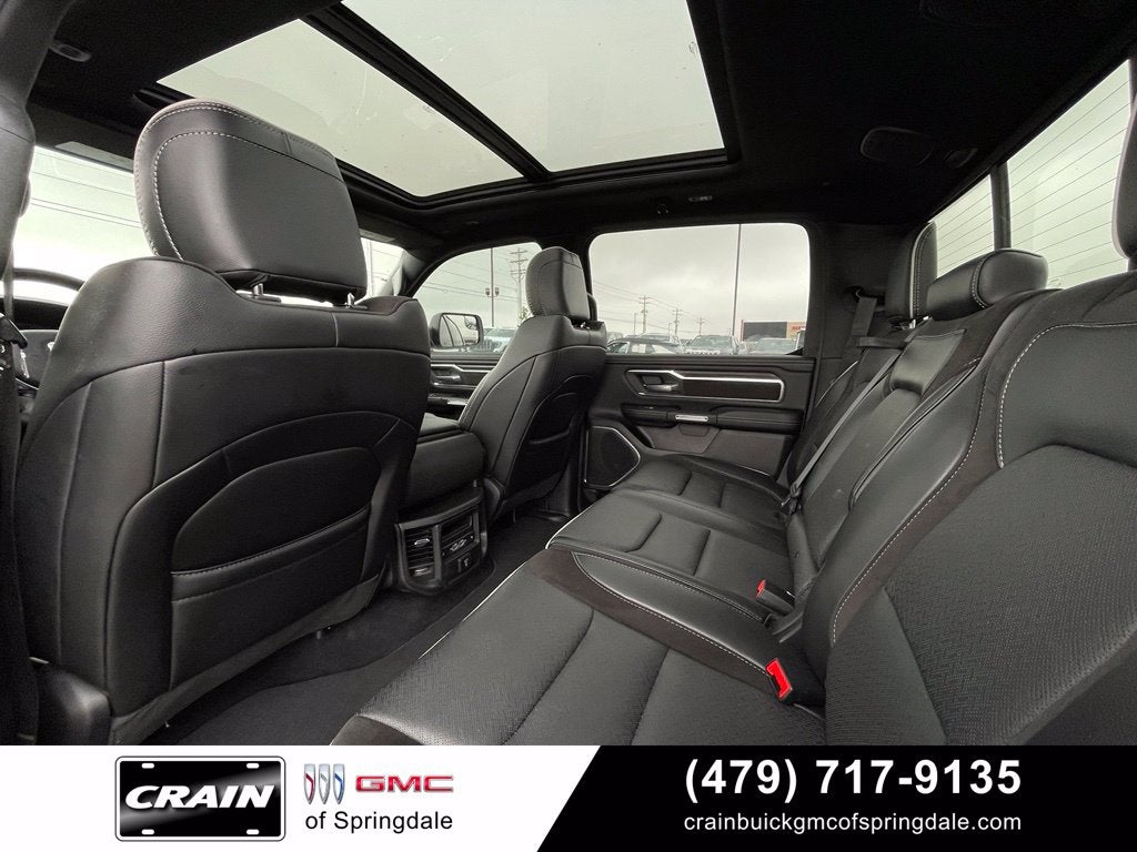 2025 RAM 1500 Laramie Dual–Pane Panoramic Sunroof