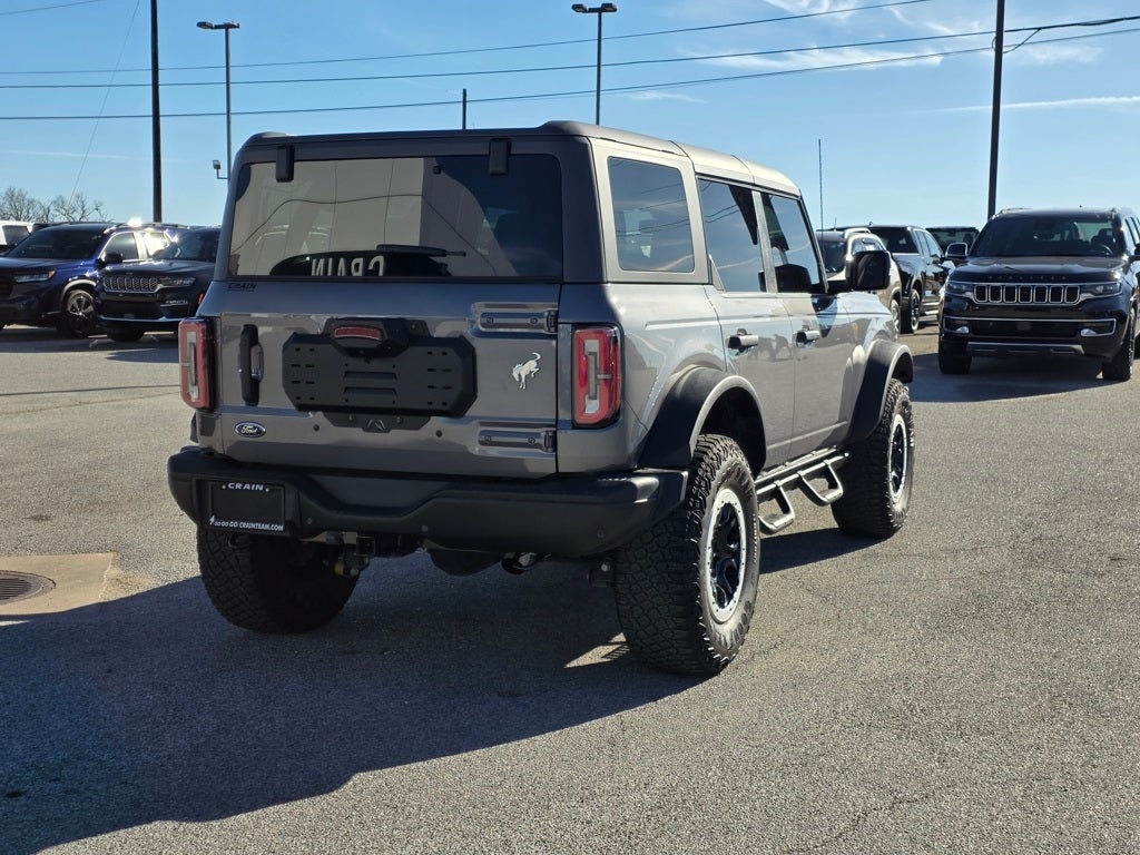 2023 Ford Bronco Base