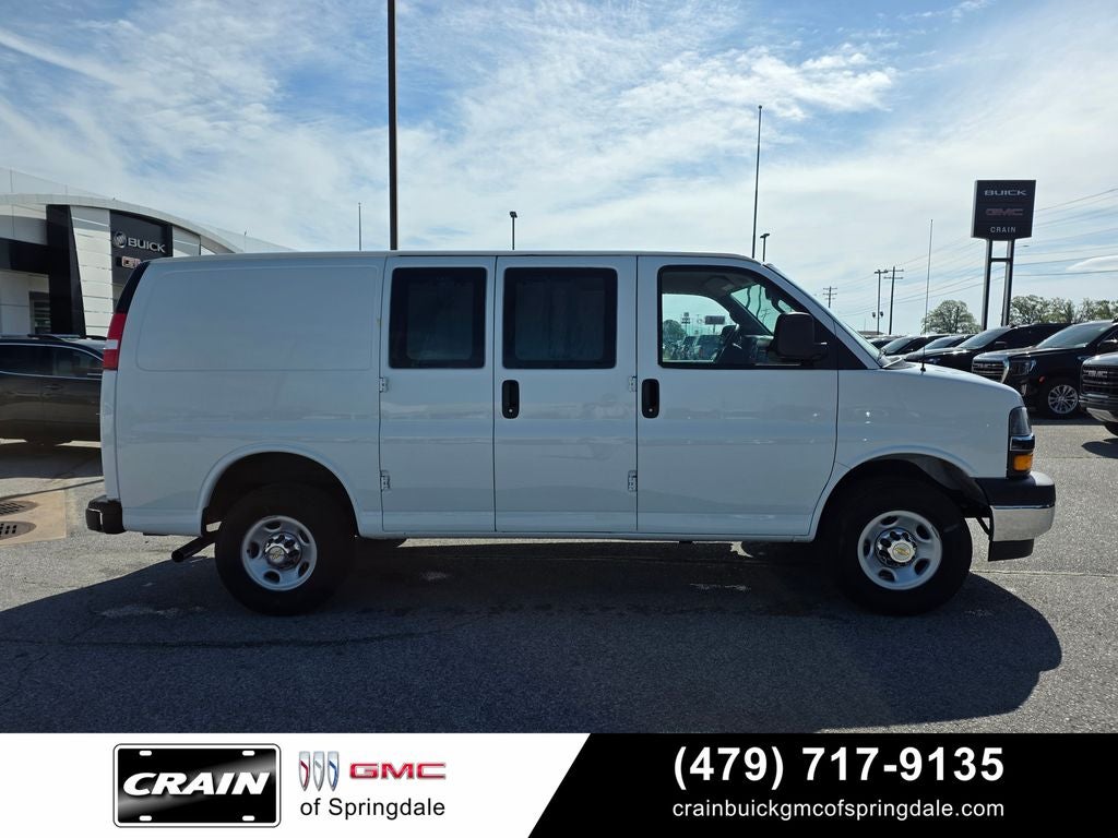 2024 Chevrolet Express 3500 Work Van Cargo