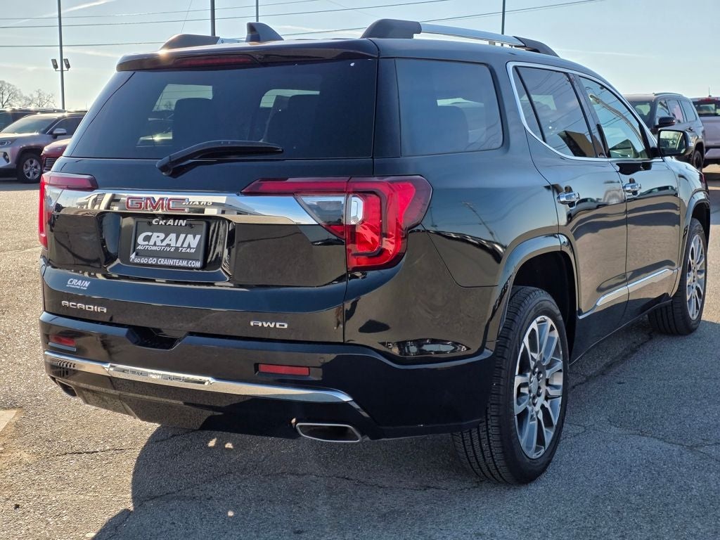 2023 GMC Acadia Denali