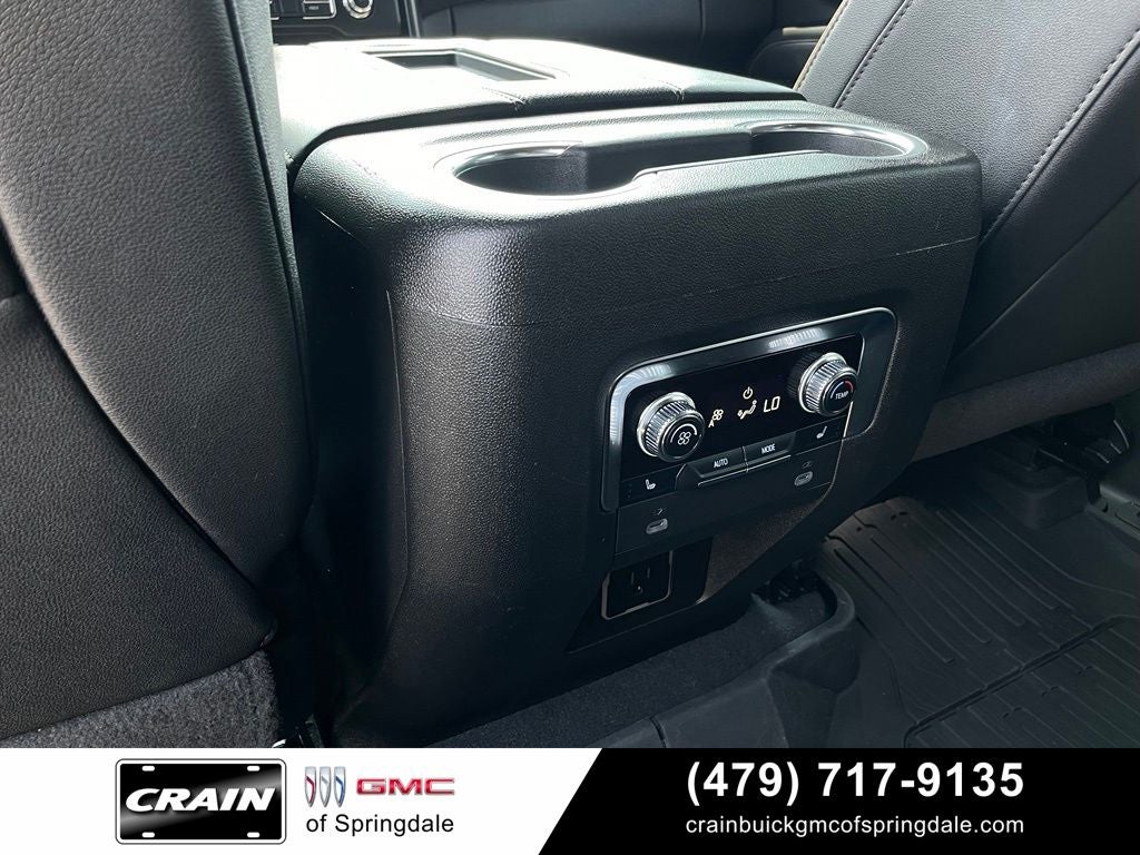 2024 GMC Yukon AT4 Technology Package