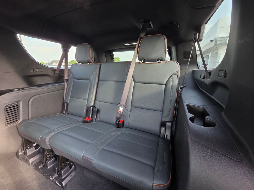 2025 GMC Yukon XL AT4