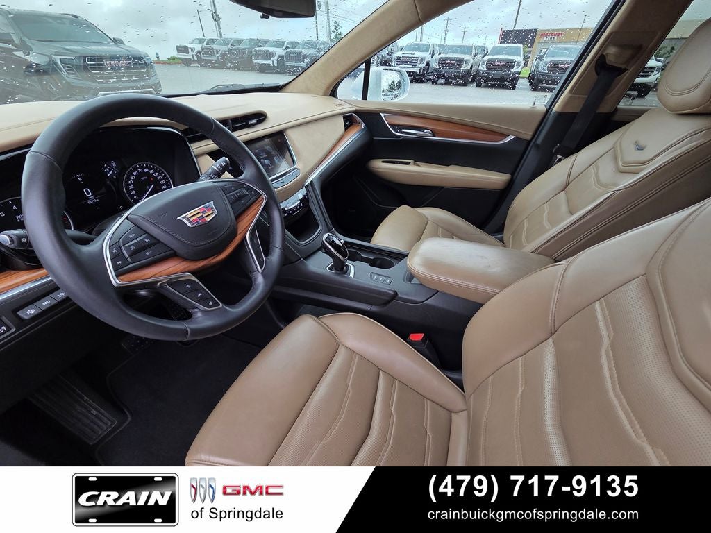 2018 Cadillac XT5 Platinum NEW TIRES/ CLEAN CARFAX/ LOW MILES