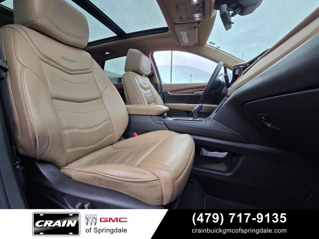 2018 Cadillac XT5 Platinum NEW TIRES/ CLEAN CARFAX/ LOW MILES