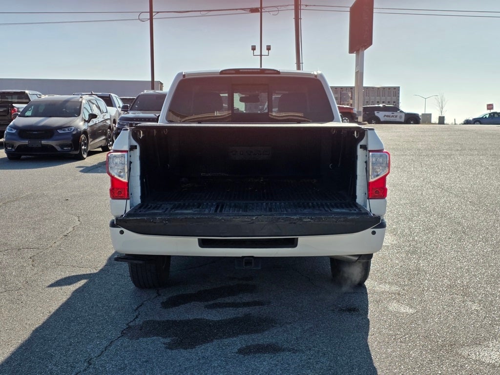 2019 Nissan Titan SV
