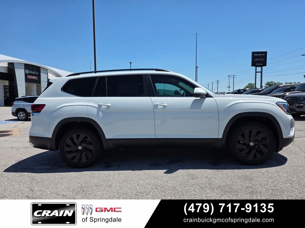 2024 Volkswagen Atlas 2.0T SE w/Technology BLACK WHEEL PACKAGE