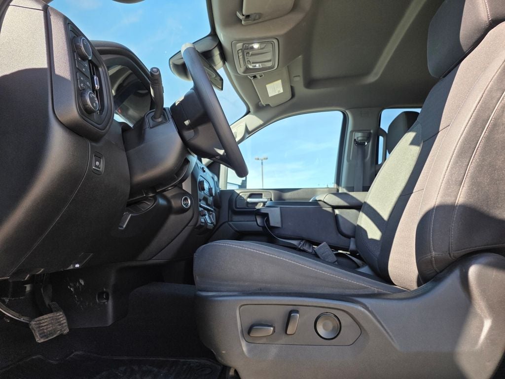 2025 Chevrolet Silverado 2500HD Custom