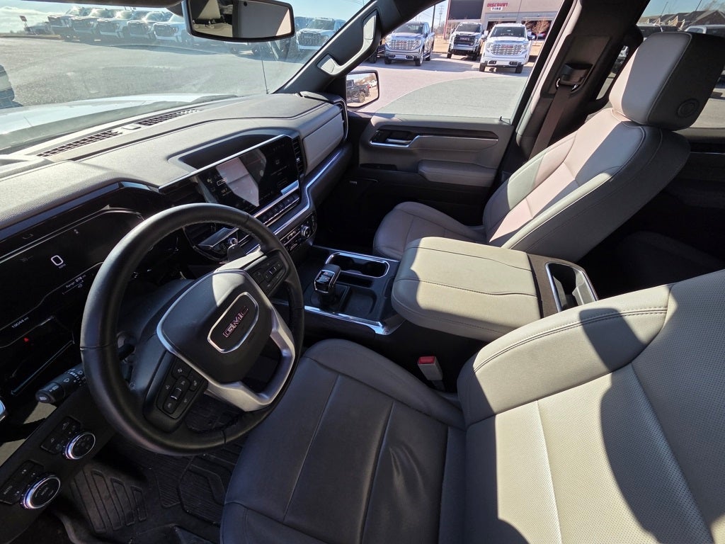 2024 GMC Sierra 1500 SLT