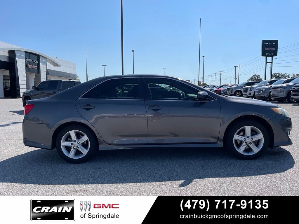 2014 Toyota Camry SE