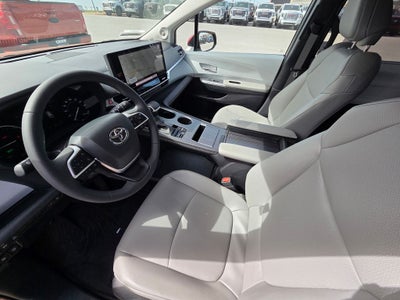 2025 Toyota Sienna XLE