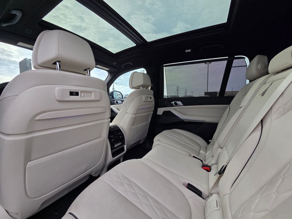 2021 BMW X7 xDrive40i M SPORT/ SKY LOUNGE LED ROOF LED ROOF