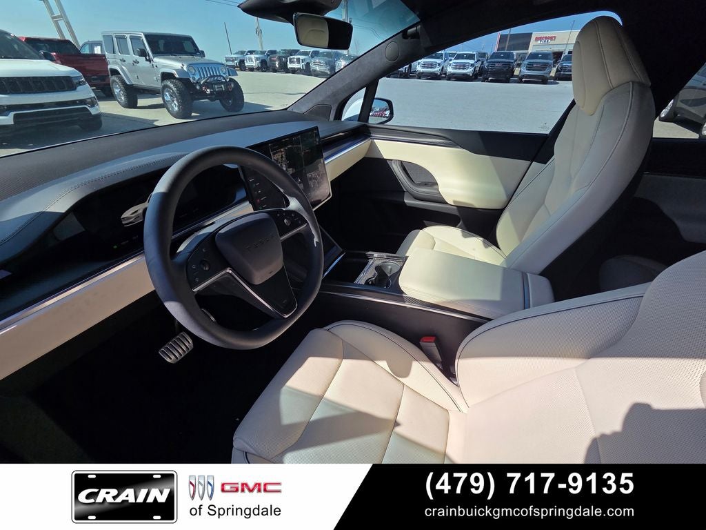 2022 Tesla Model X Plaid 6-Seat / Full Self-Driving
