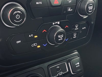 2023 Jeep Renegade Base