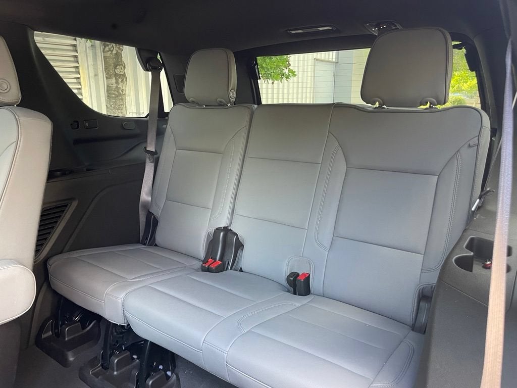2025 GMC Yukon Elevation
