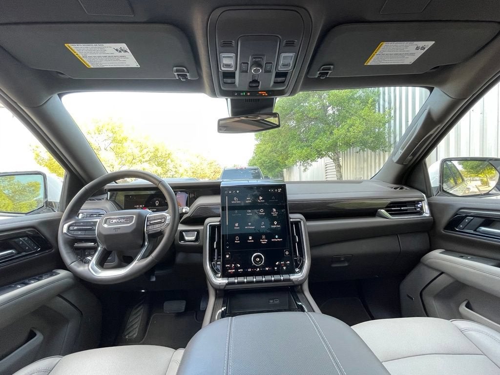 2025 GMC Yukon Elevation