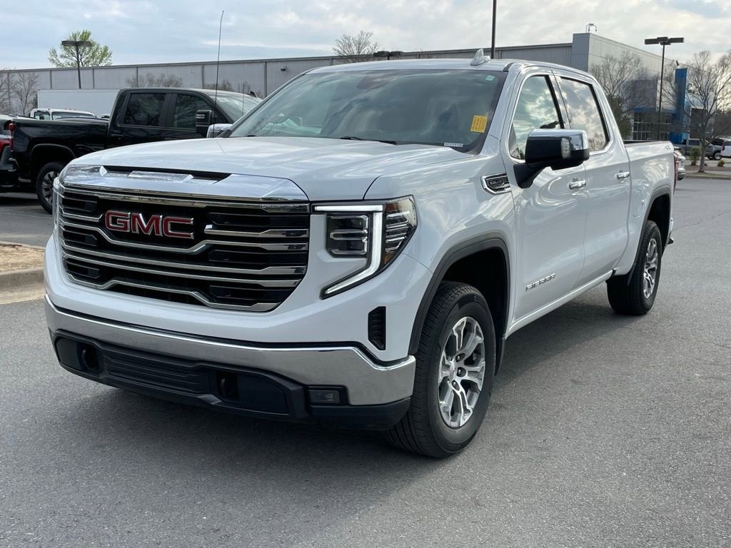 2025 GMC Sierra 1500 SLT