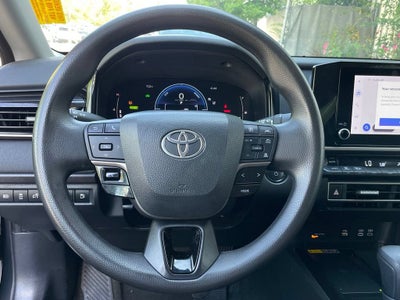 2025 Toyota Camry LE