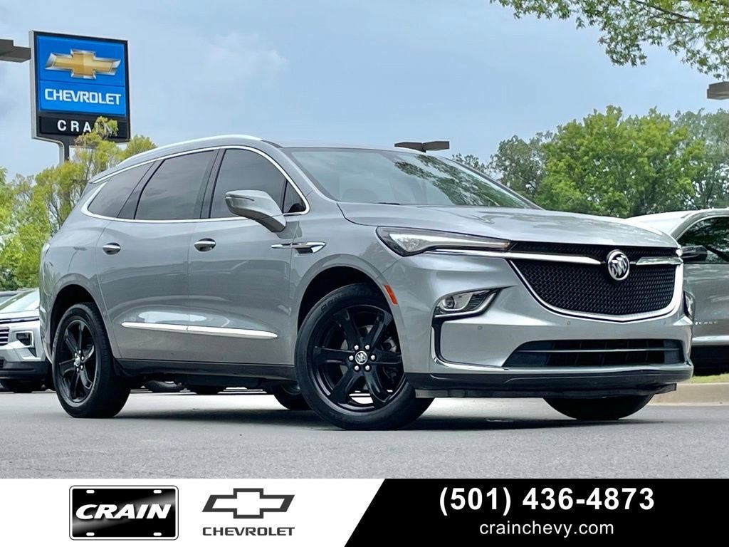 2023 Buick Enclave Essence