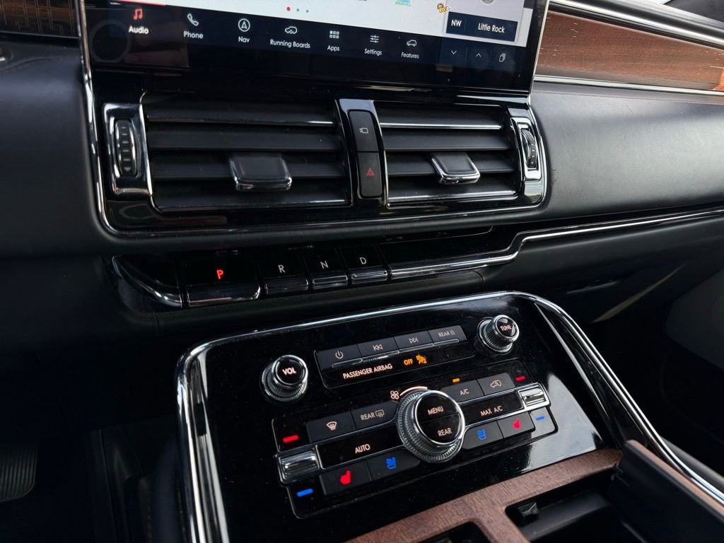 2022 Lincoln Navigator Black Label