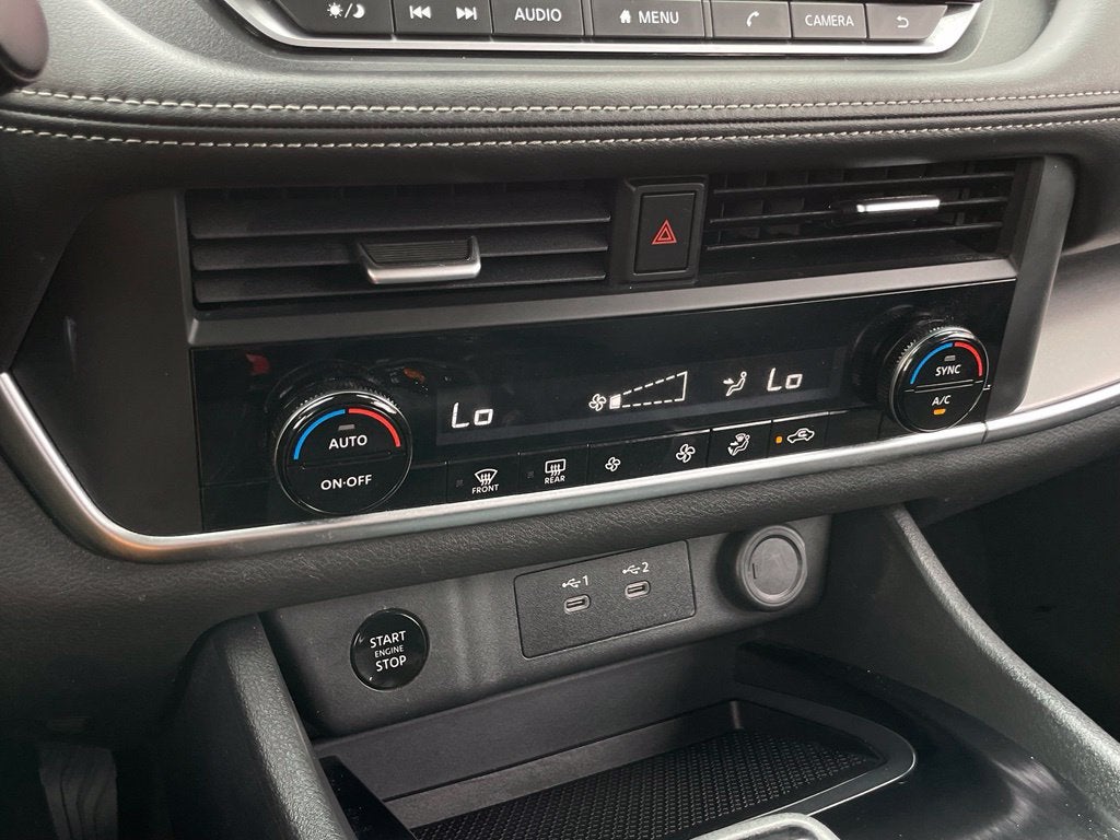 2025 Nissan Rogue SV