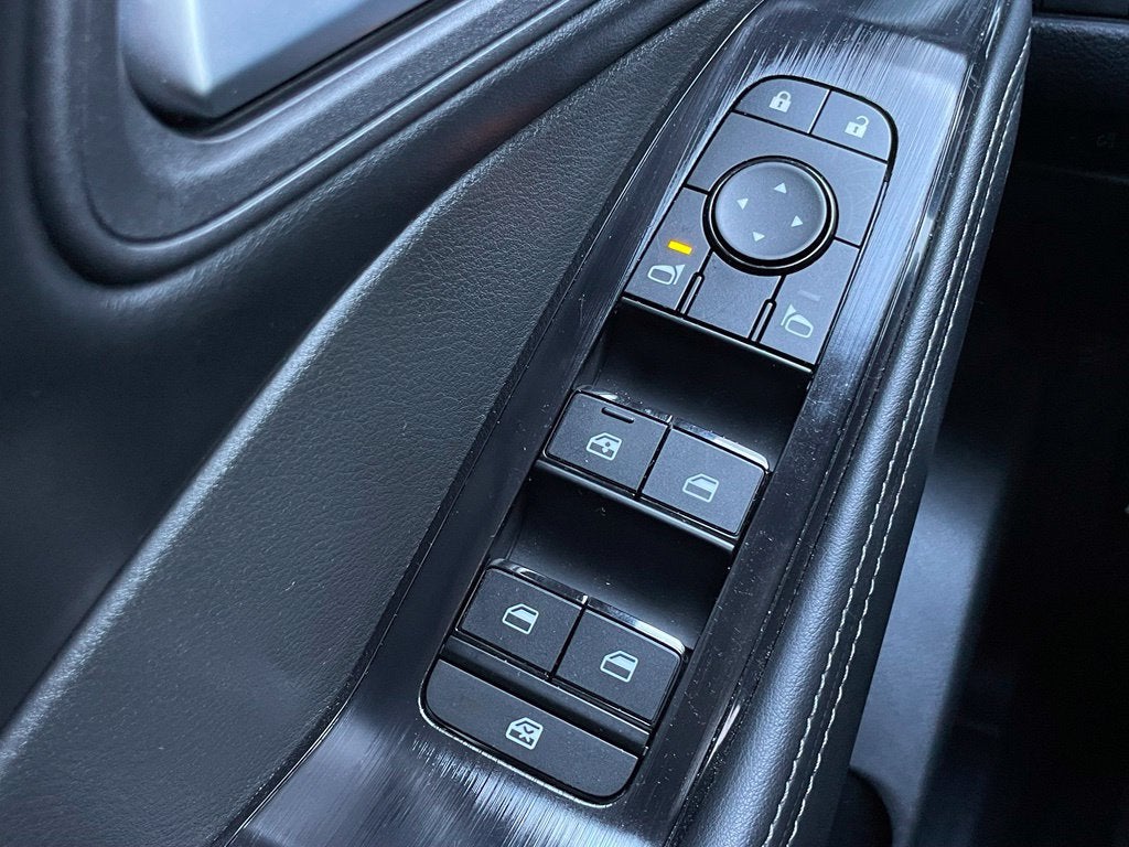 2026 Nissan ROGUE Base