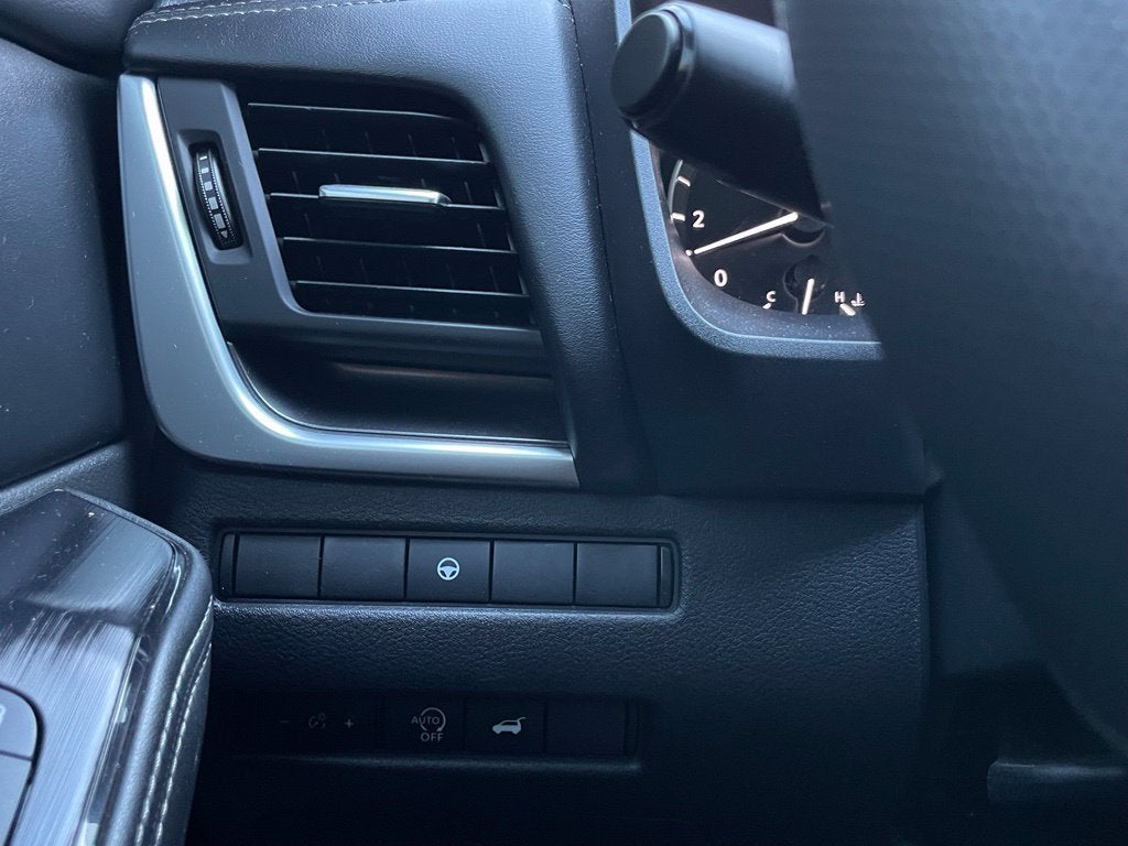 2026 Nissan ROGUE Base