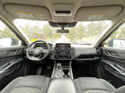 2024 Nissan Pathfinder S