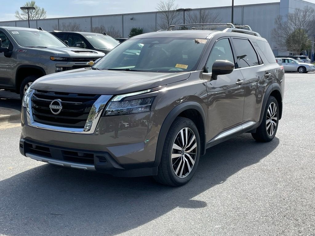 2024 Nissan Pathfinder Platinum