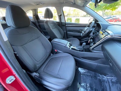 2022 Hyundai TUCSON SE