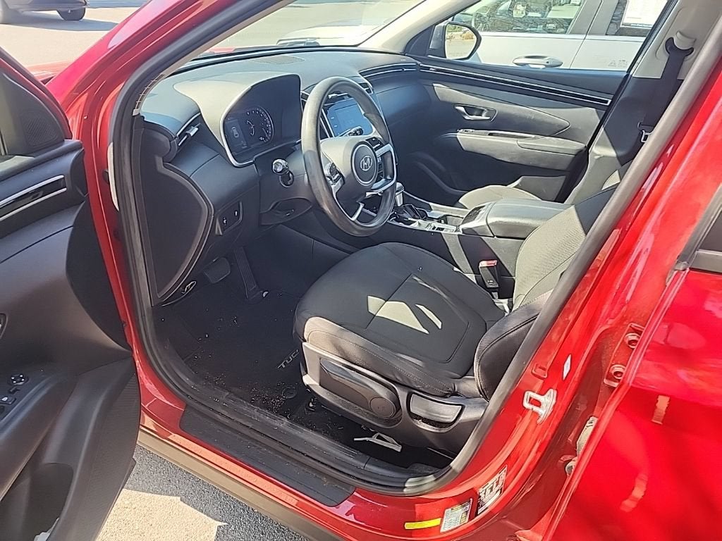 2022 Hyundai TUCSON SE