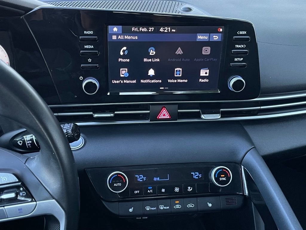 2022 Hyundai ELANTRA SEL