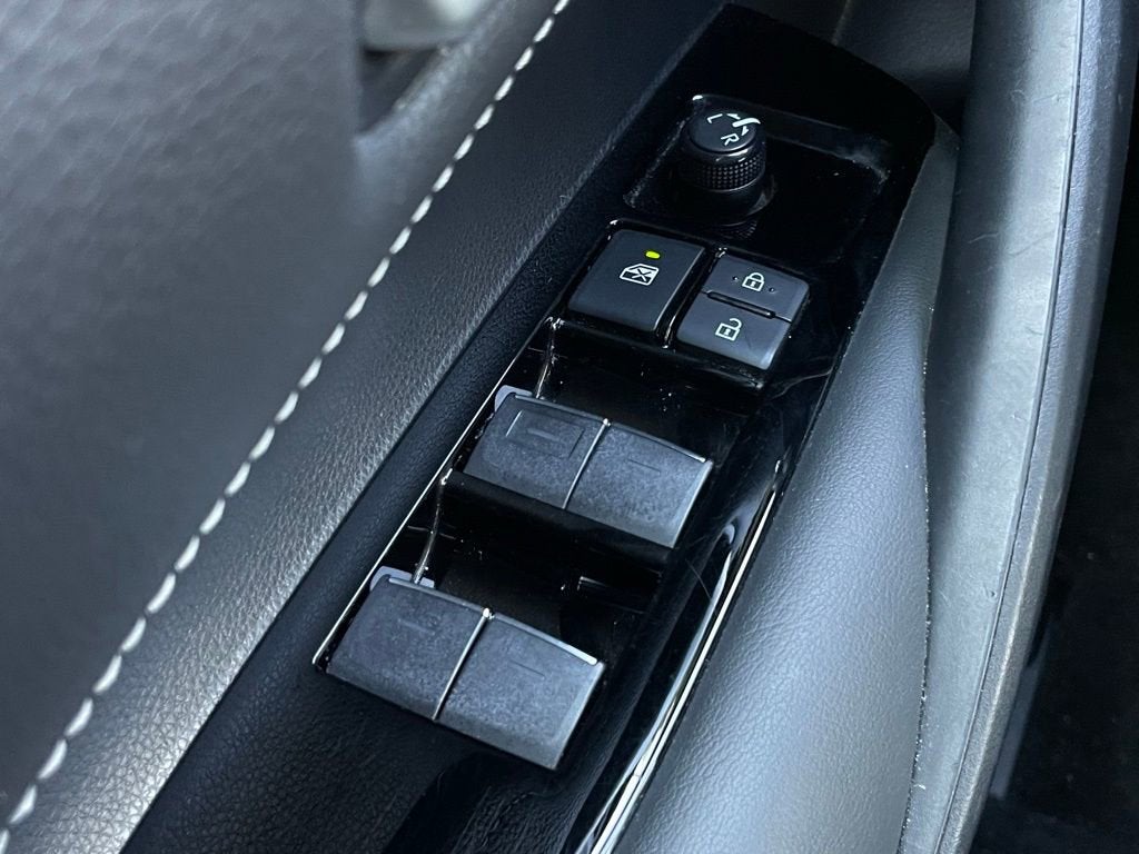 2023 Toyota Corolla Hatchback SE