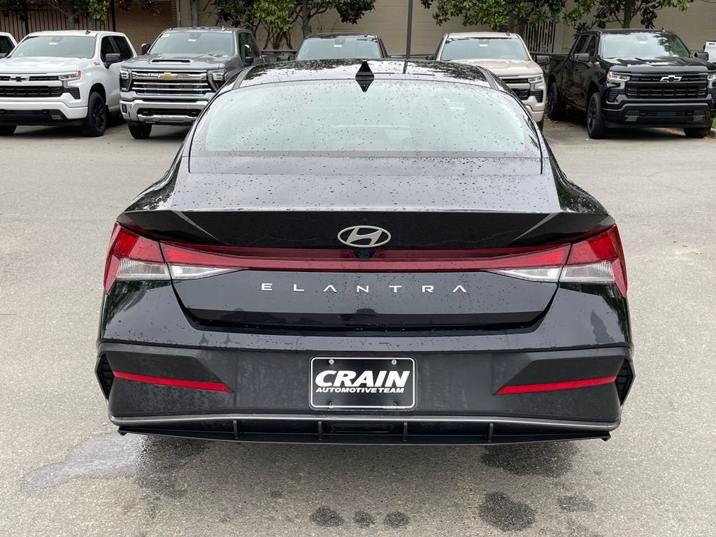 2024 Hyundai ELANTRA SEL