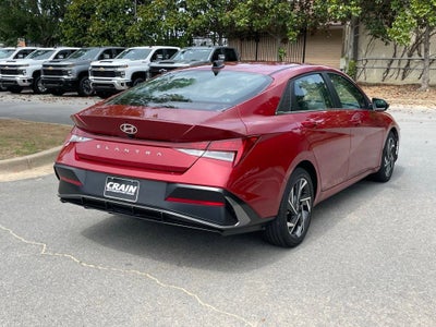 2025 Hyundai ELANTRA SEL Convenience