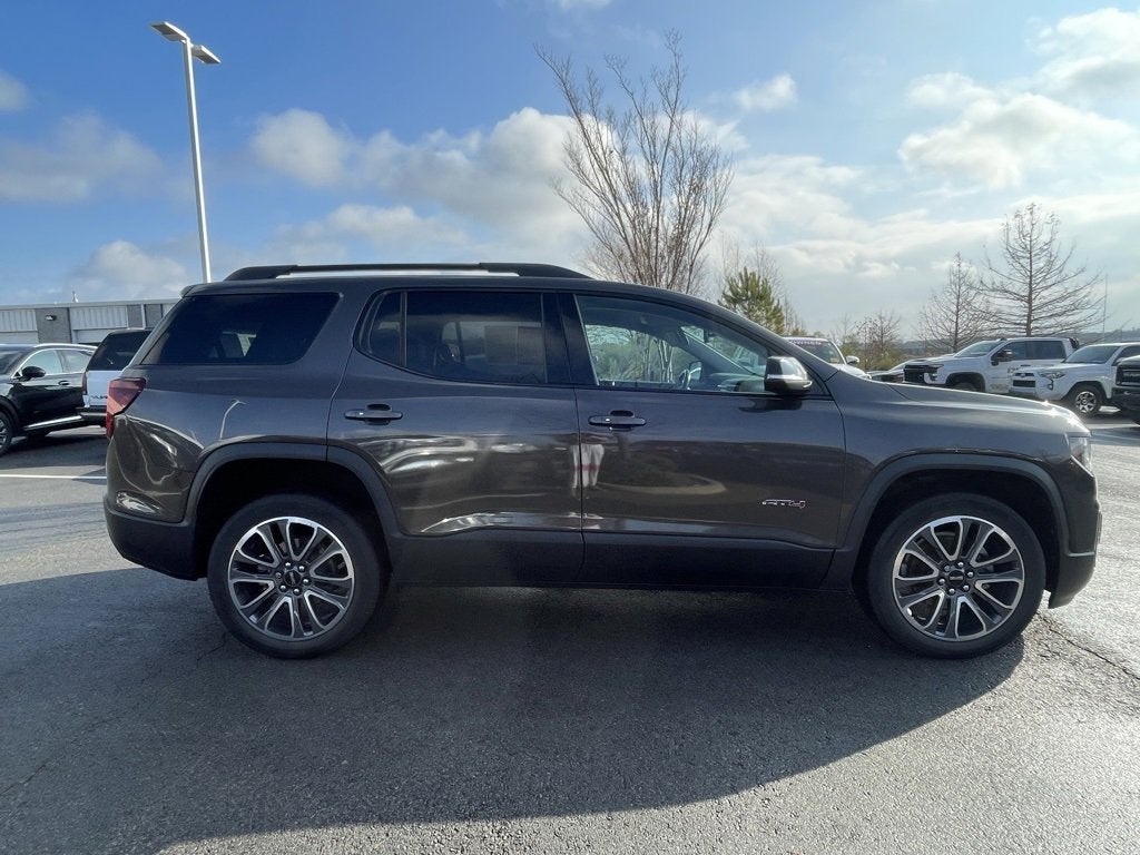 2020 GMC Acadia AT4