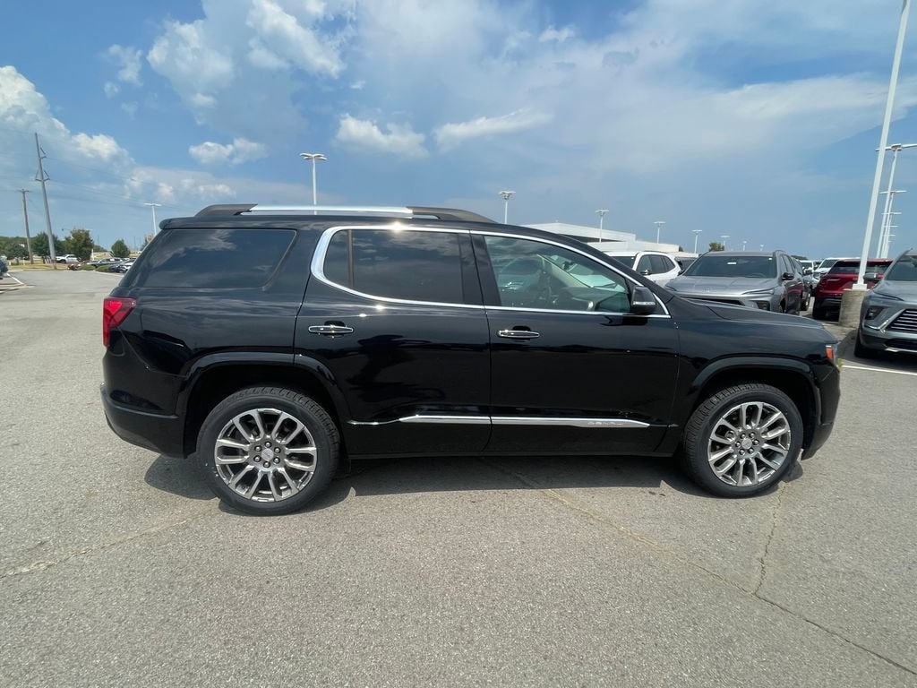 2022 GMC Acadia Denali