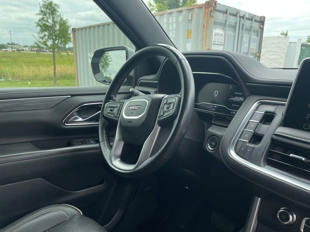 2023 GMC Yukon SLT