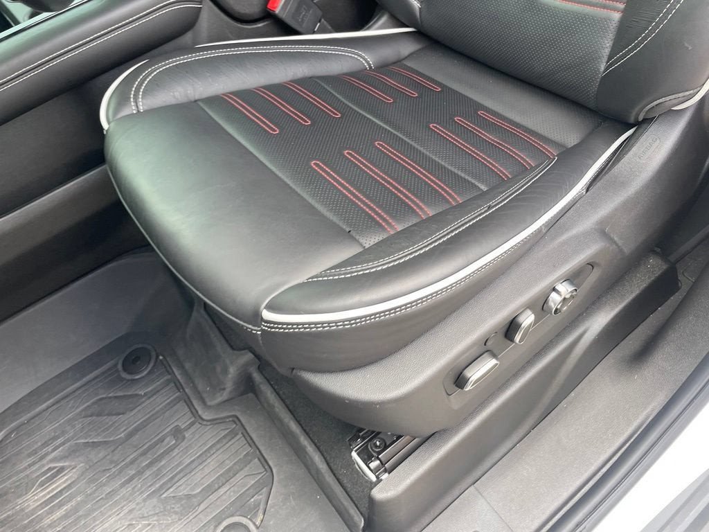 2025 GMC Yukon AT4 Ultimate