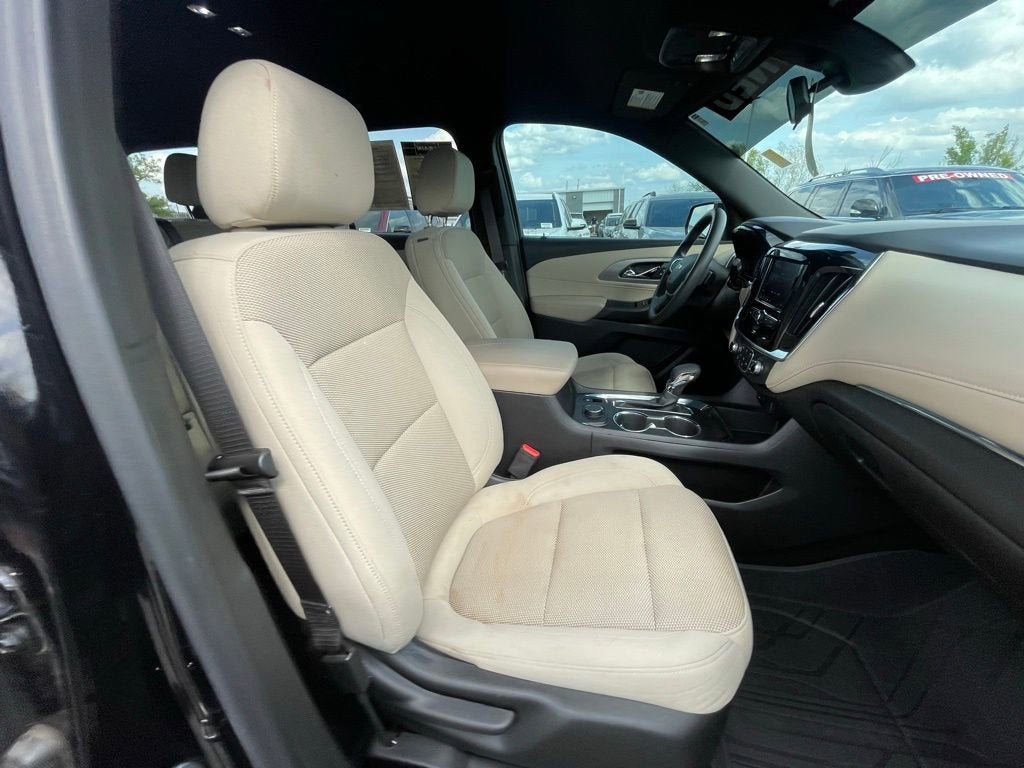 2022 Chevrolet Traverse LS