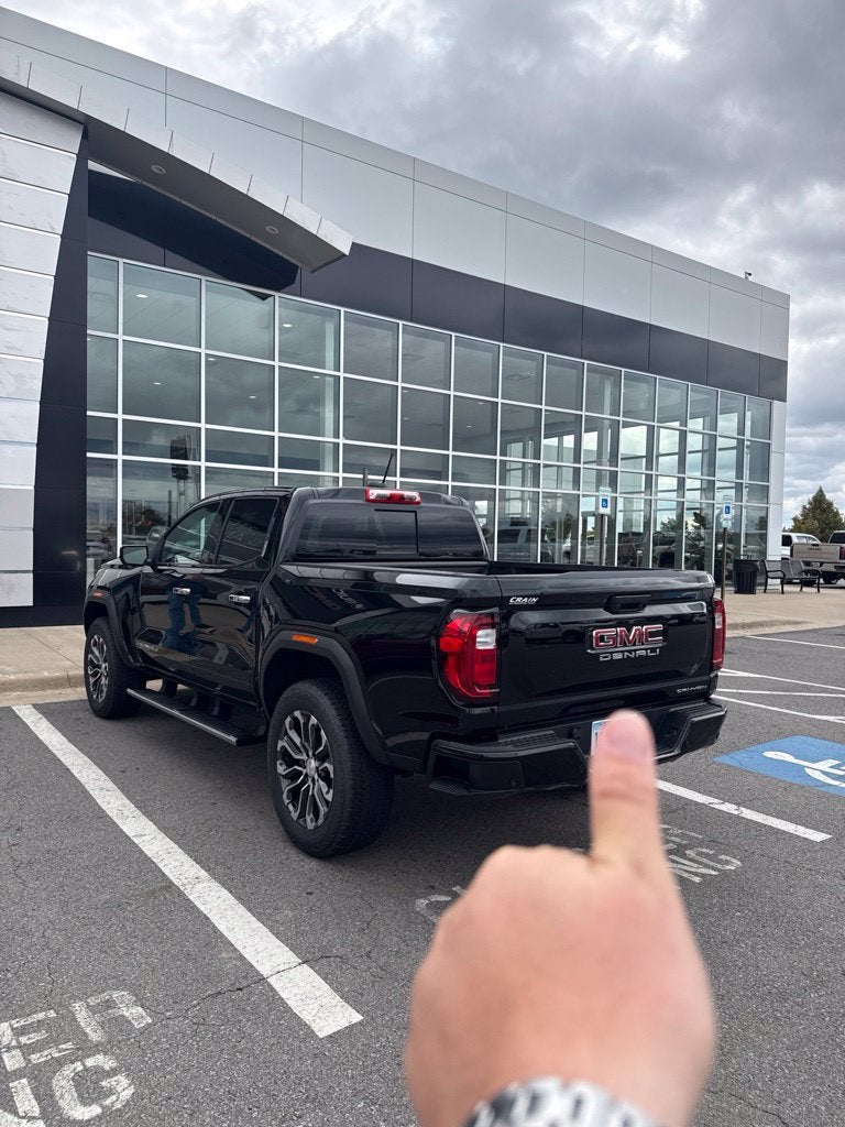 2024 GMC Canyon Denali