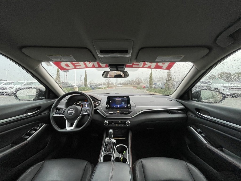 2025 Nissan Altima SR