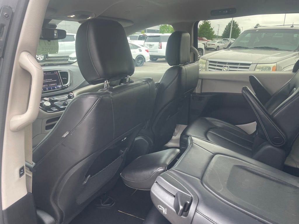 2023 Chrysler Pacifica Hybrid Touring L