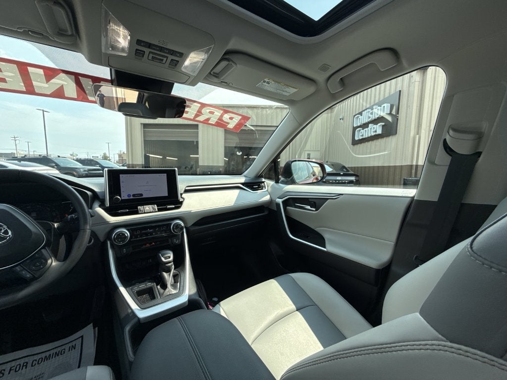 2025 Toyota RAV4 XLE Premium