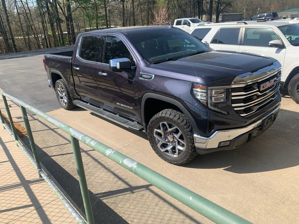 2022 GMC Sierra 1500 SLT